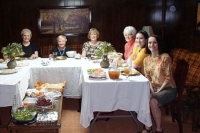 Food Feedback: It was 'a female ... Last Supper'